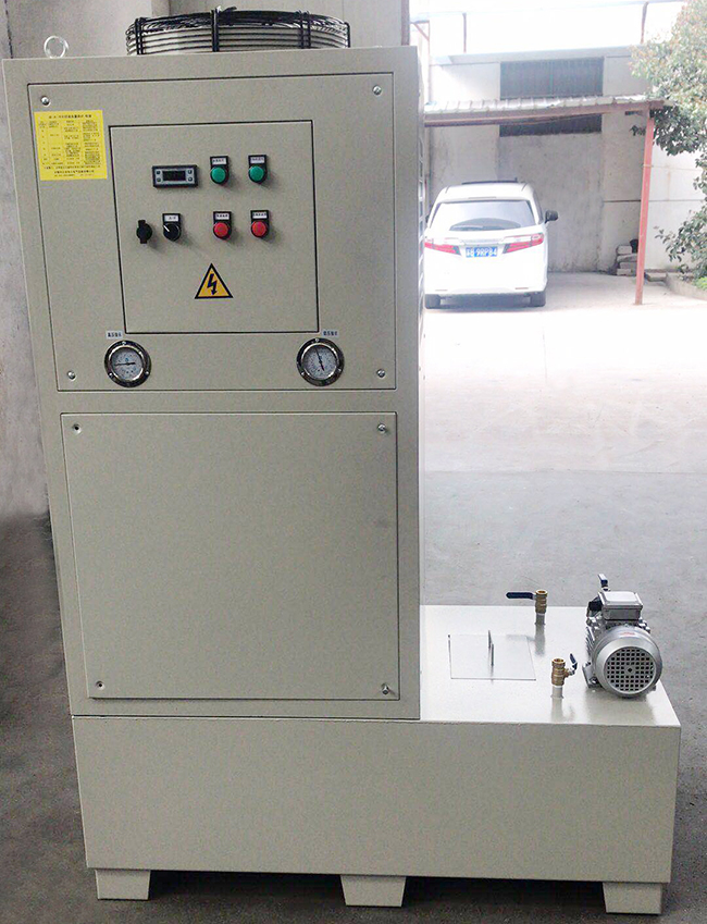 嚴寒降溫天氣，油冷機該怎樣防凍“保暖”？